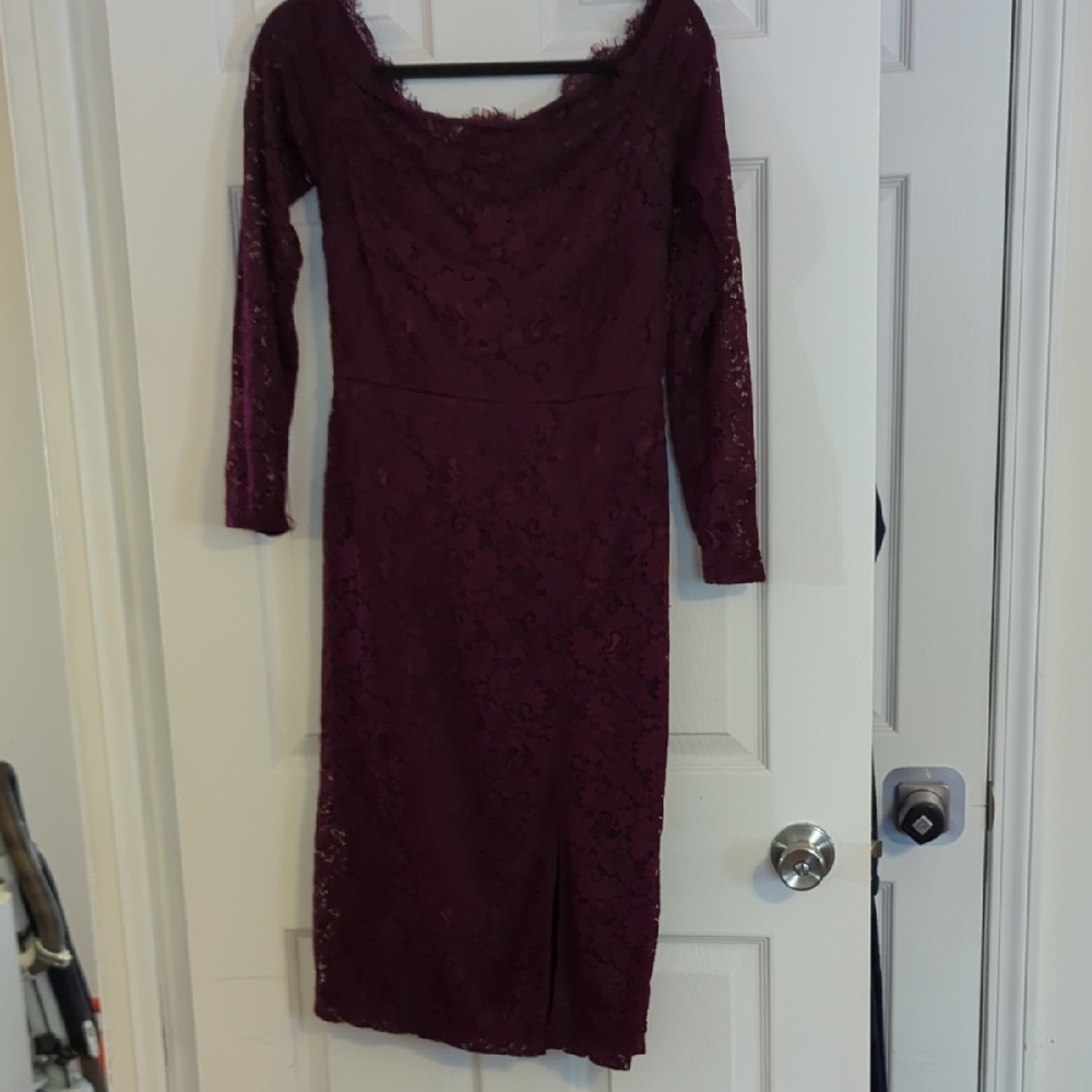 Elegant Burgundy Lace Dress